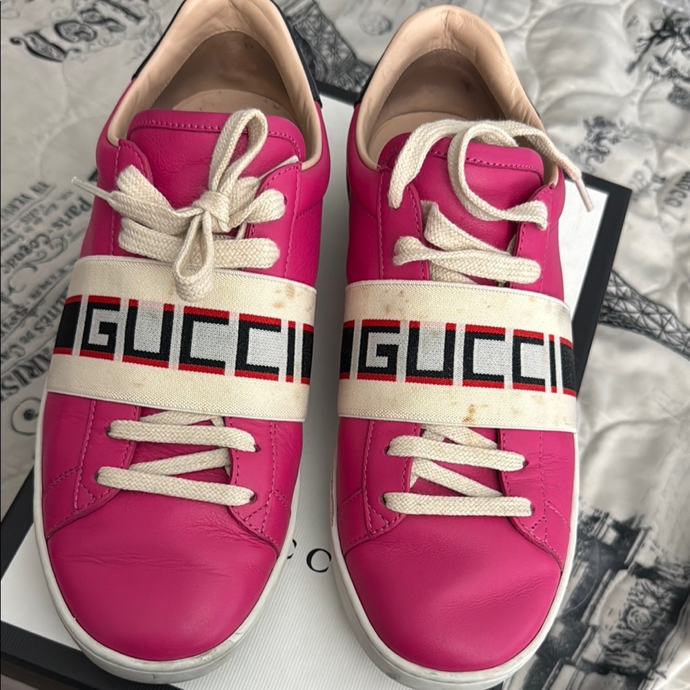 Gucci Women's Pink Sneakers